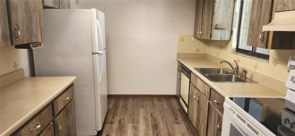 En Venta: $139,900 (2 camas, 2 baños, 1304 Pies cuadrados)