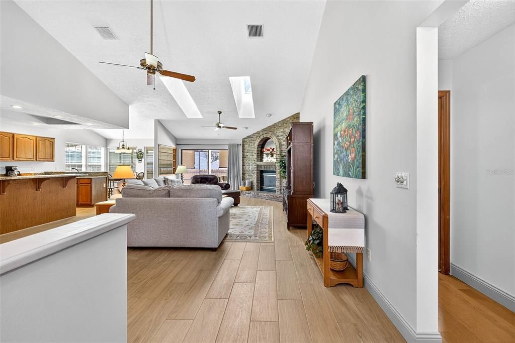 Active With Contract: $525,000 (4 beds, 2 baths, 2402 Square Feet)