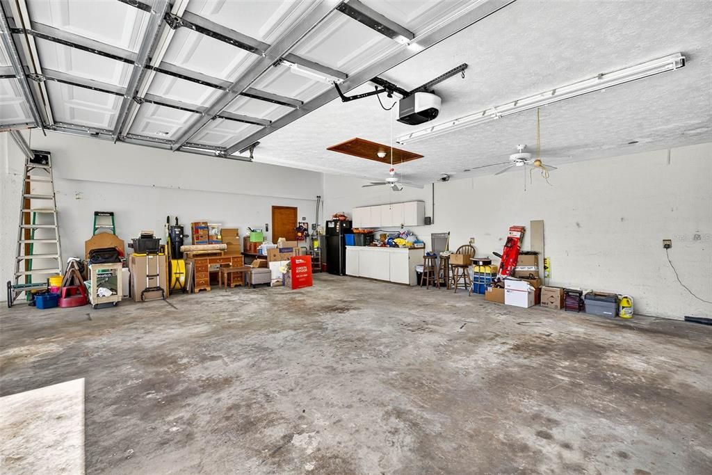 Active With Contract: $525,000 (4 beds, 2 baths, 2402 Square Feet)