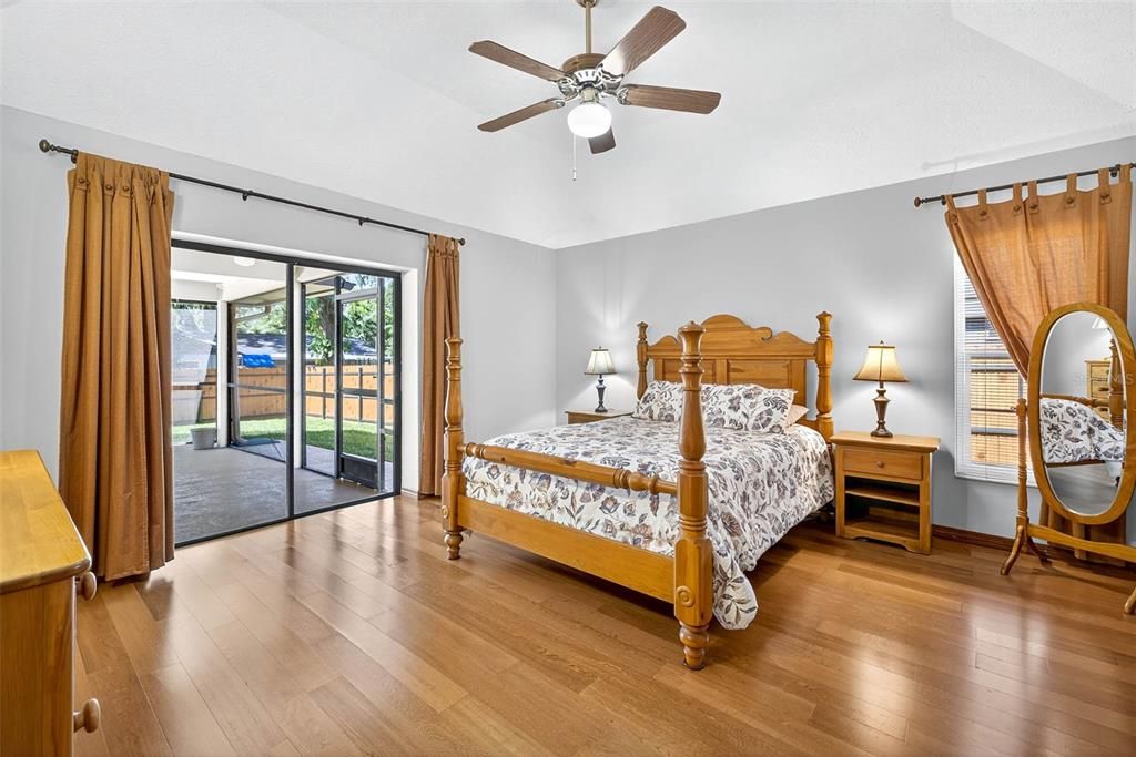 Active With Contract: $525,000 (4 beds, 2 baths, 2402 Square Feet)