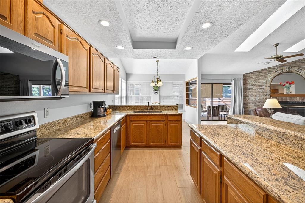 Active With Contract: $525,000 (4 beds, 2 baths, 2402 Square Feet)