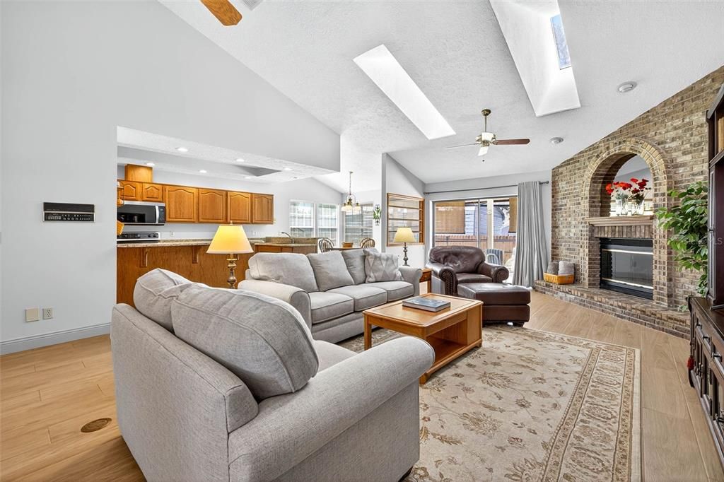 Active With Contract: $525,000 (4 beds, 2 baths, 2402 Square Feet)