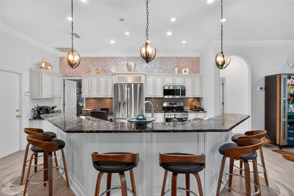 Active With Contract: $869,000 (3 beds, 3 baths, 2348 Square Feet)