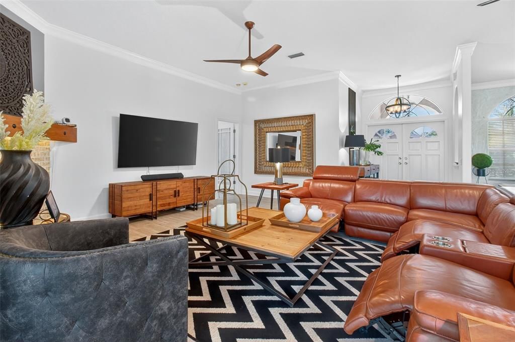 Active With Contract: $869,000 (3 beds, 3 baths, 2348 Square Feet)