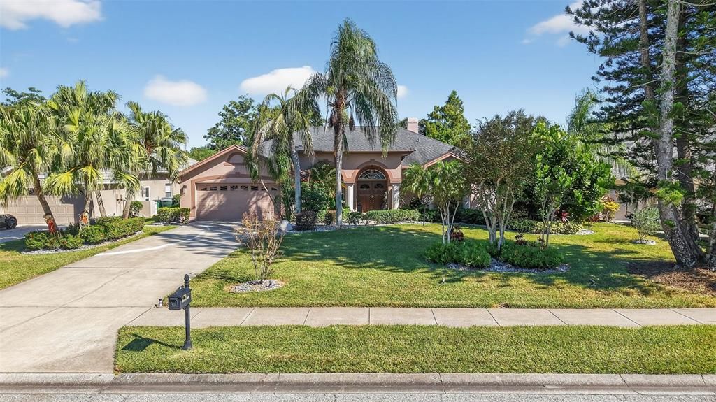 Active With Contract: $869,000 (3 beds, 3 baths, 2348 Square Feet)