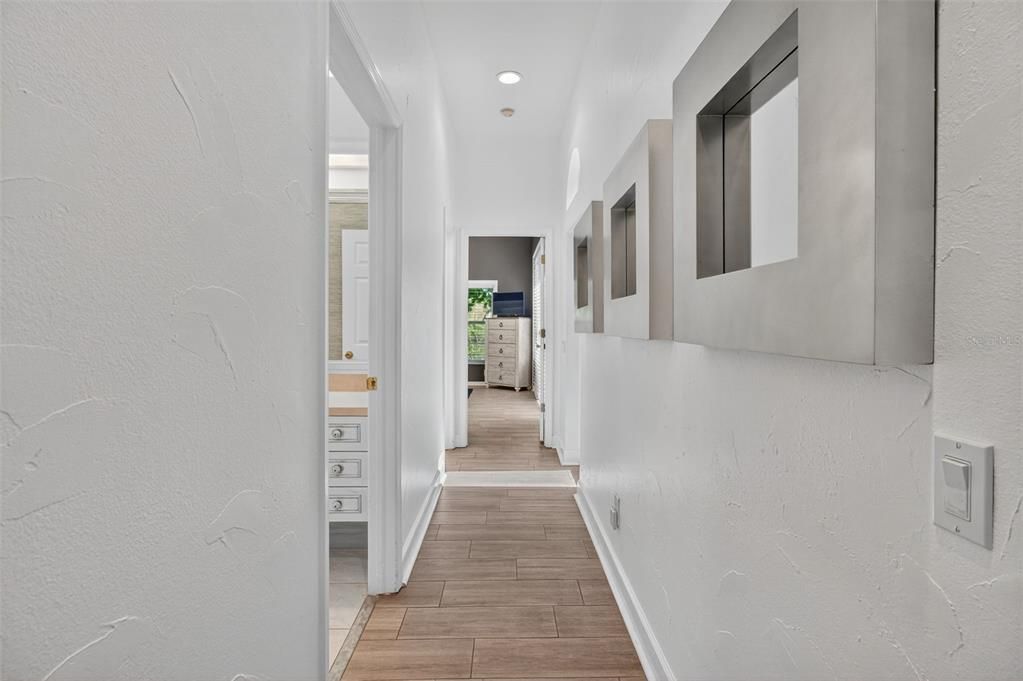 Active With Contract: $869,000 (3 beds, 3 baths, 2348 Square Feet)