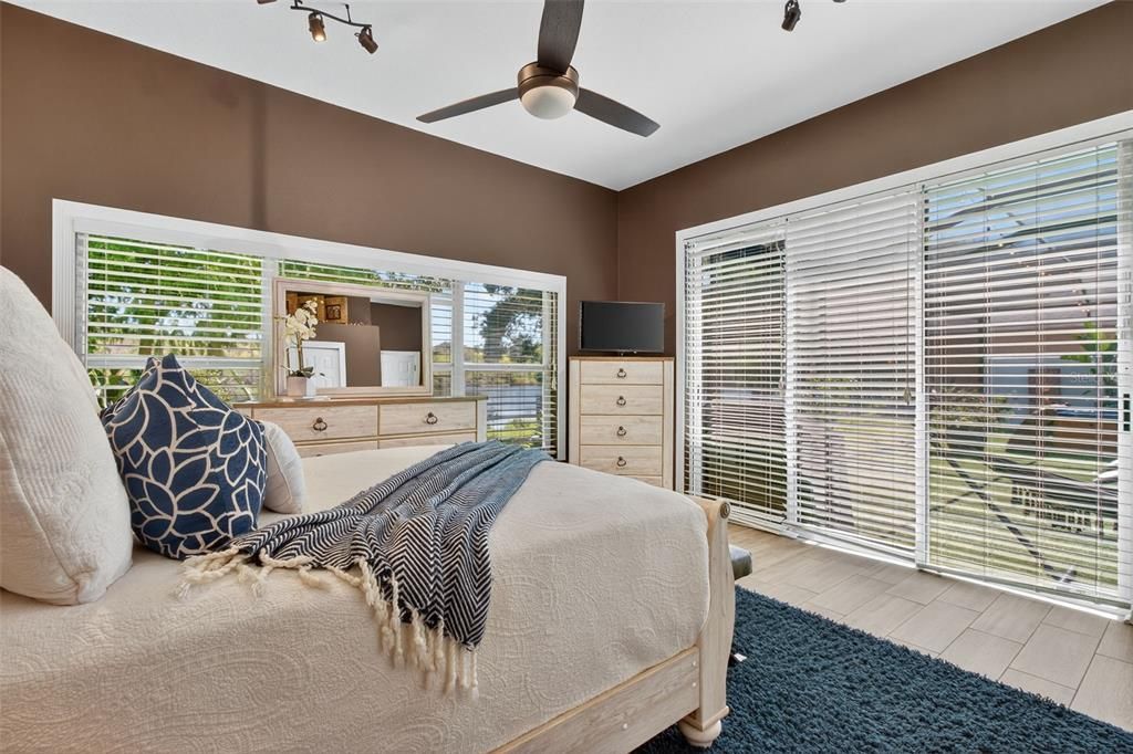 Active With Contract: $869,000 (3 beds, 3 baths, 2348 Square Feet)