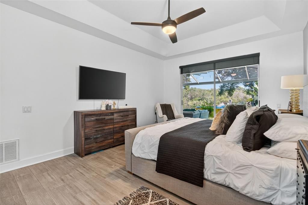 Active With Contract: $869,000 (3 beds, 3 baths, 2348 Square Feet)