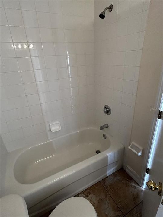 На продажу: $262,700 (3 спален, 3 ванн, 1412 Квадратных фут)