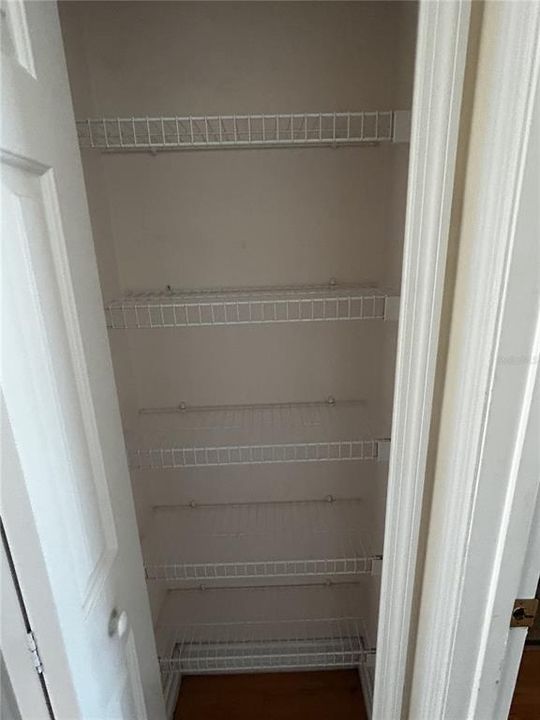 На продажу: $262,700 (3 спален, 3 ванн, 1412 Квадратных фут)