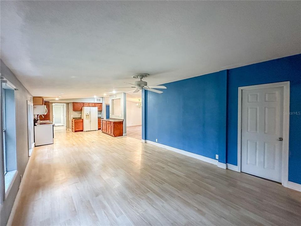 For Sale: $140,000 (3 beds, 2 baths, 1520 Square Feet)