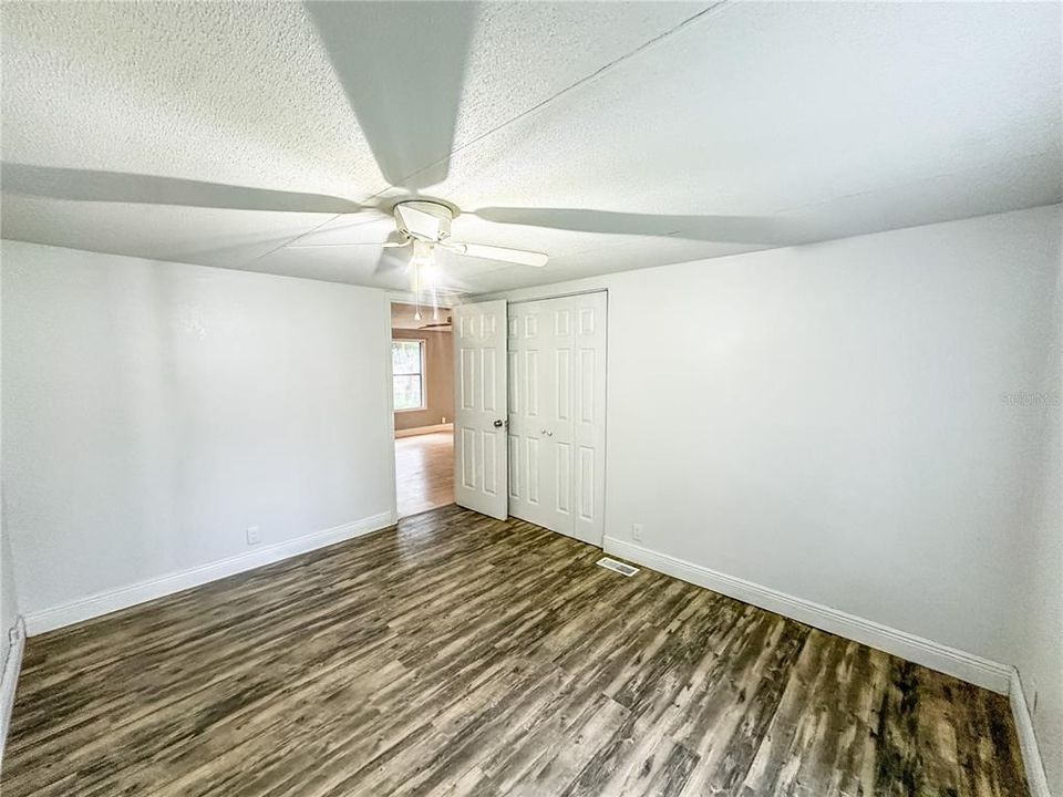 For Sale: $140,000 (3 beds, 2 baths, 1520 Square Feet)