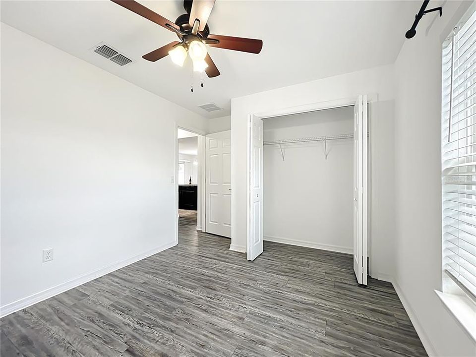 For Rent: $1,850 (3 beds, 2 baths, 1115 Square Feet)