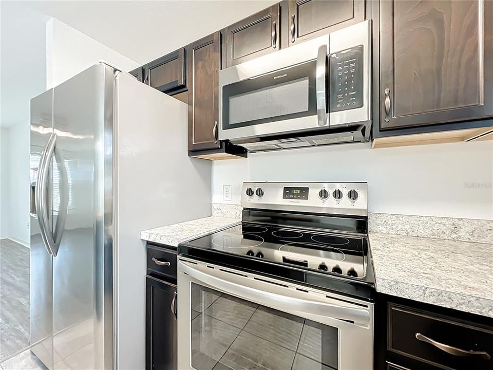 For Rent: $1,850 (3 beds, 2 baths, 1115 Square Feet)