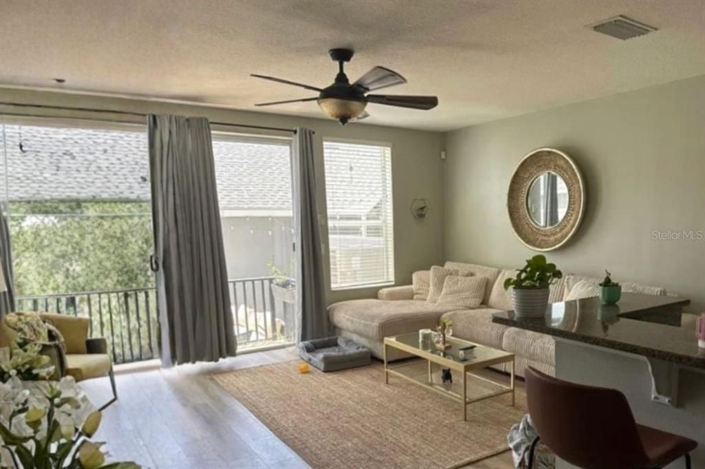 На продажу: $389,900 (3 спален, 2 ванн, 1537 Квадратных фут)