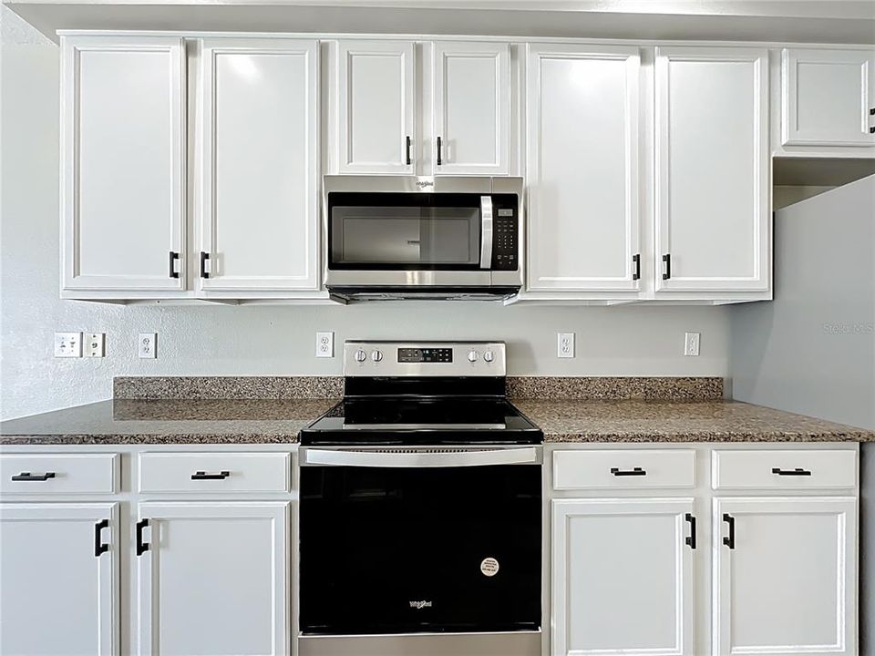 На продажу: $389,900 (3 спален, 2 ванн, 1537 Квадратных фут)