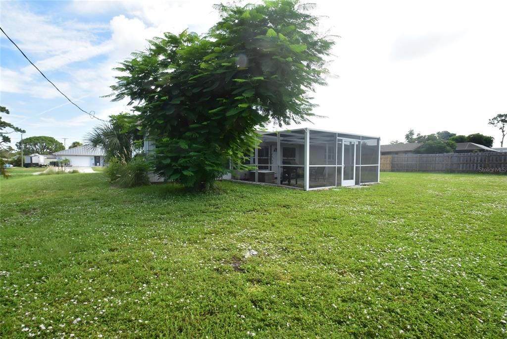 出租: $2,200 (2 贝兹, 2 浴室, 1704 平方英尺)