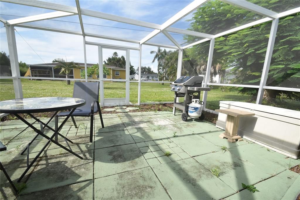 出租: $2,200 (2 贝兹, 2 浴室, 1704 平方英尺)