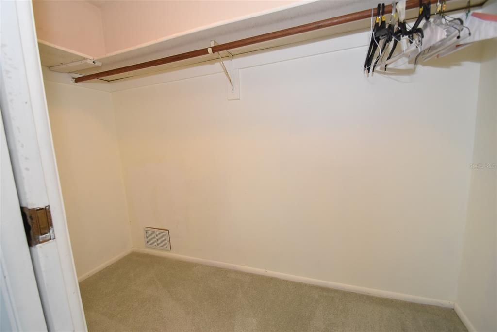 出租: $2,200 (2 贝兹, 2 浴室, 1704 平方英尺)