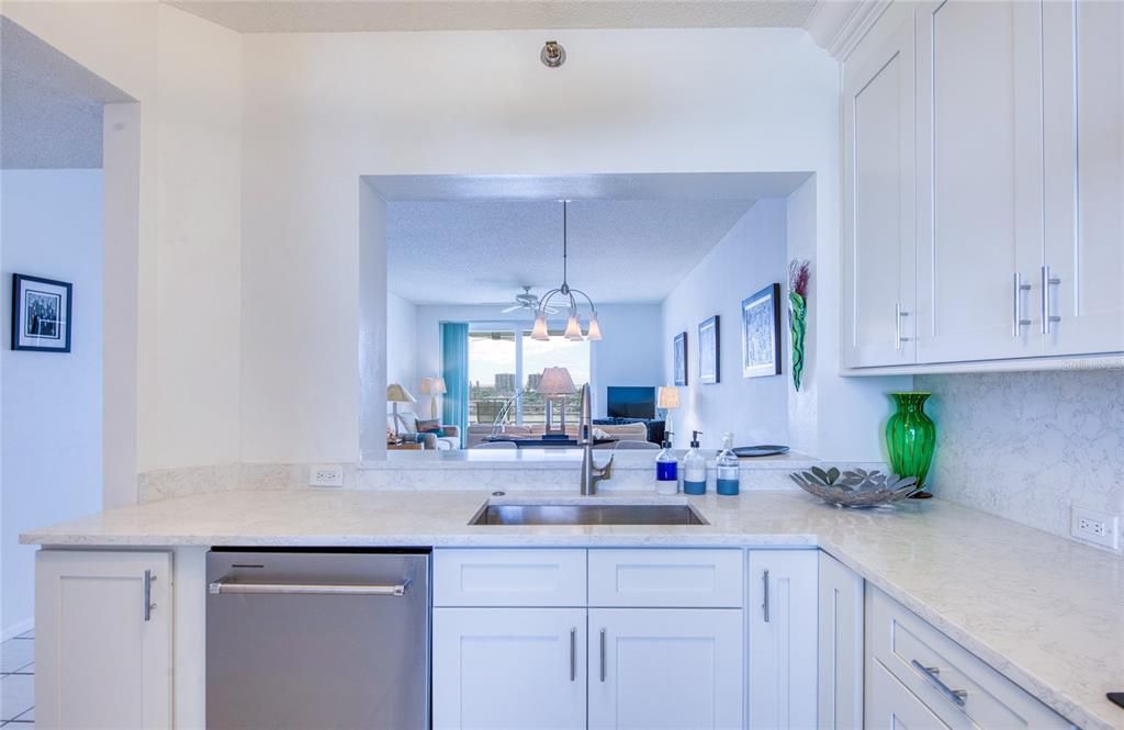 Active With Contract: $510,000 (2 beds, 2 baths, 1145 Square Feet)