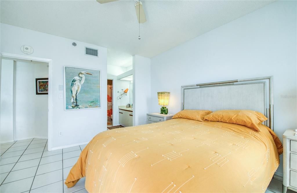 Active With Contract: $510,000 (2 beds, 2 baths, 1145 Square Feet)