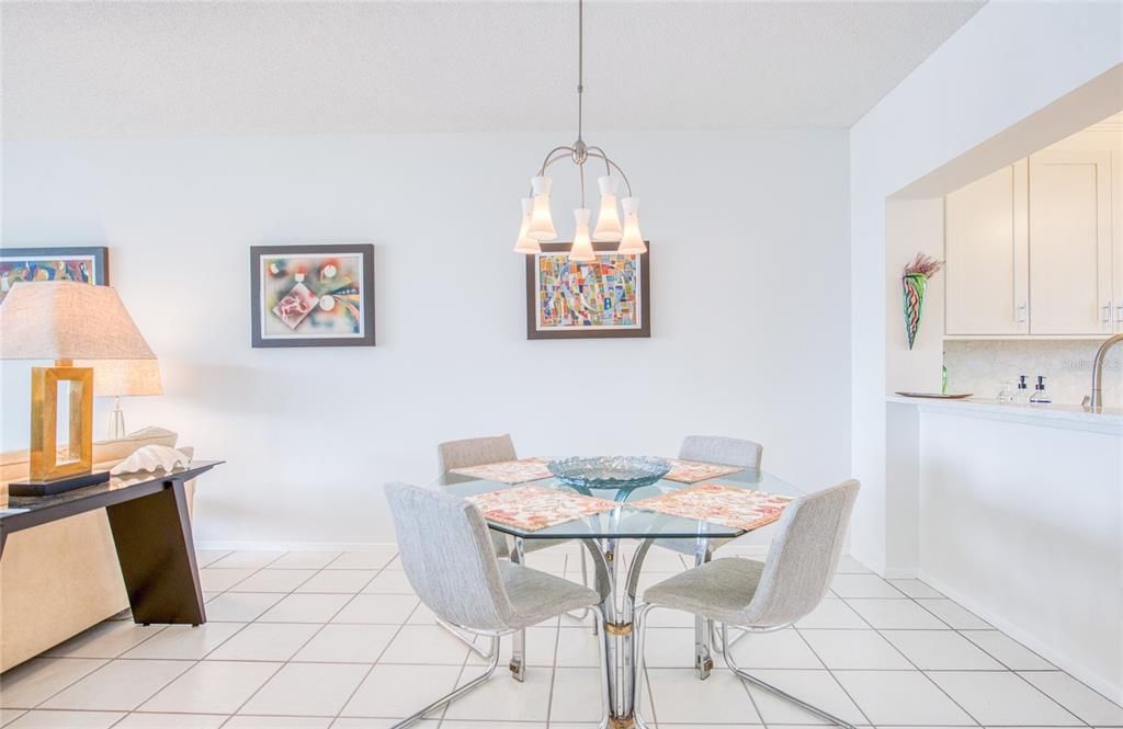 Active With Contract: $510,000 (2 beds, 2 baths, 1145 Square Feet)