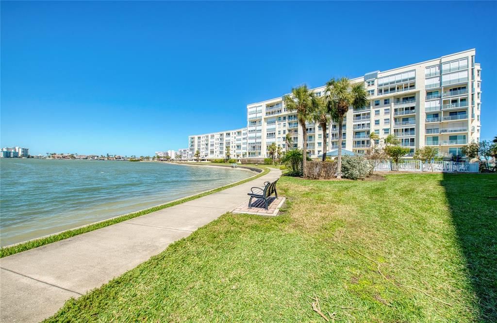 Active With Contract: $510,000 (2 beds, 2 baths, 1145 Square Feet)