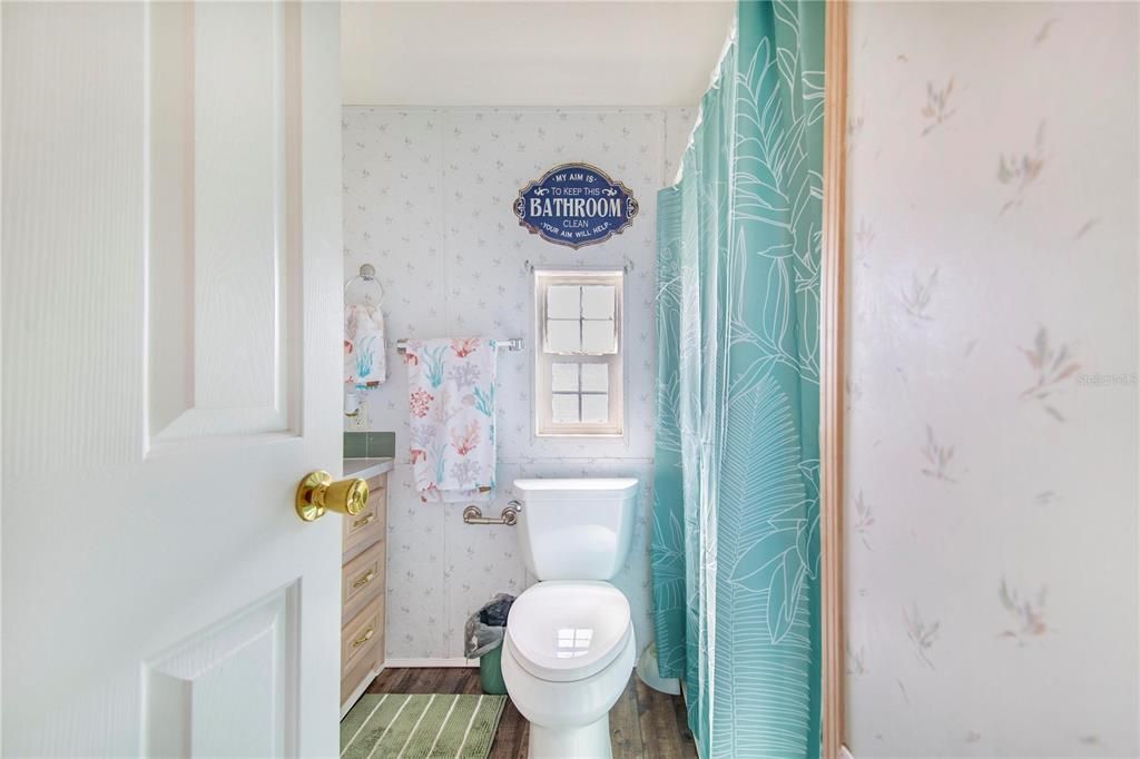 For Sale: $119,000 (1 beds, 1 baths, 480 Square Feet)