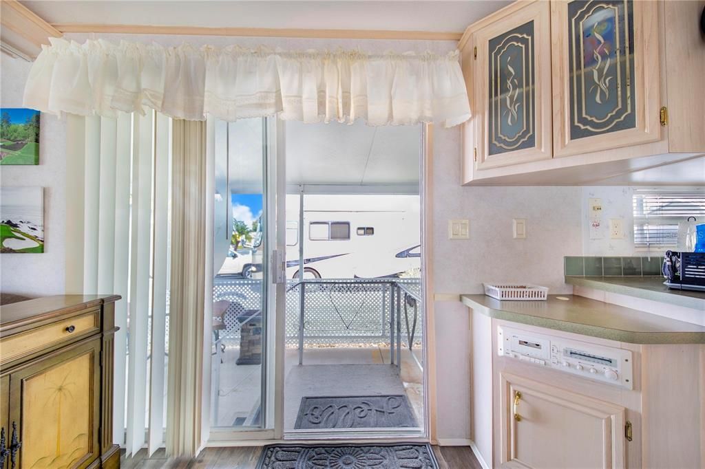 For Sale: $119,000 (1 beds, 1 baths, 480 Square Feet)