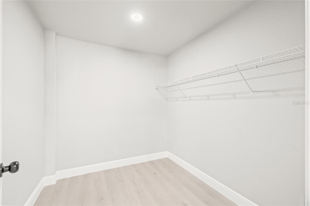 For Sale: $279,900 (3 beds, 2 baths, 1628 Square Feet)