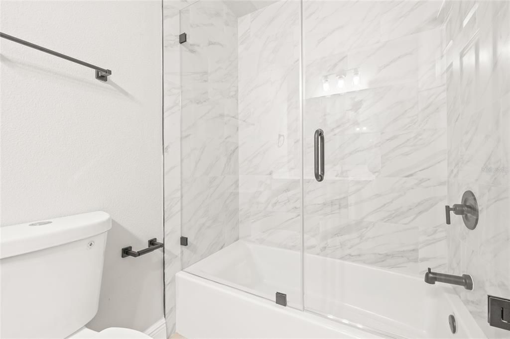 For Sale: $279,900 (3 beds, 2 baths, 1628 Square Feet)