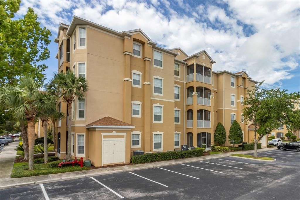 For Sale: $274,500 (2 beds, 2 baths, 1081 Square Feet)