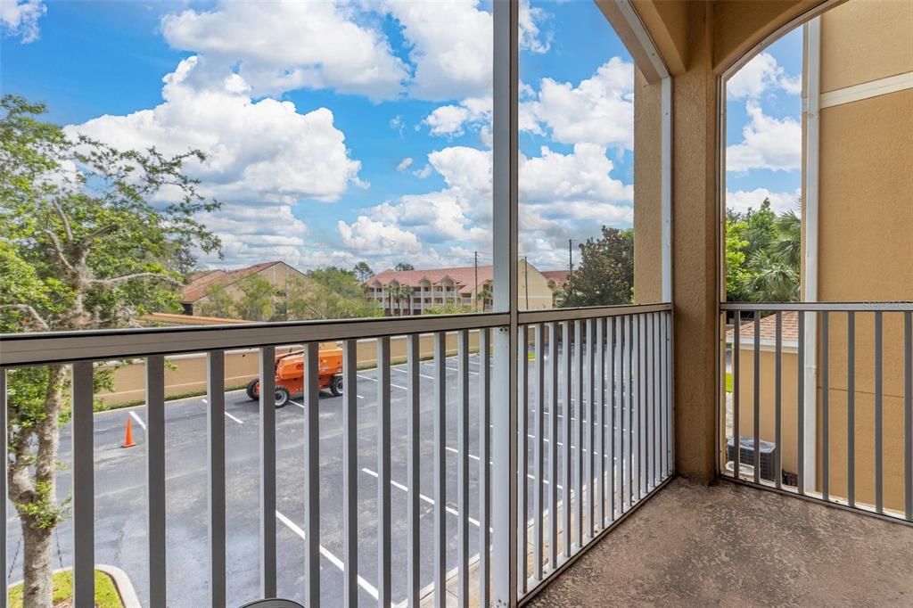 For Sale: $274,500 (2 beds, 2 baths, 1081 Square Feet)