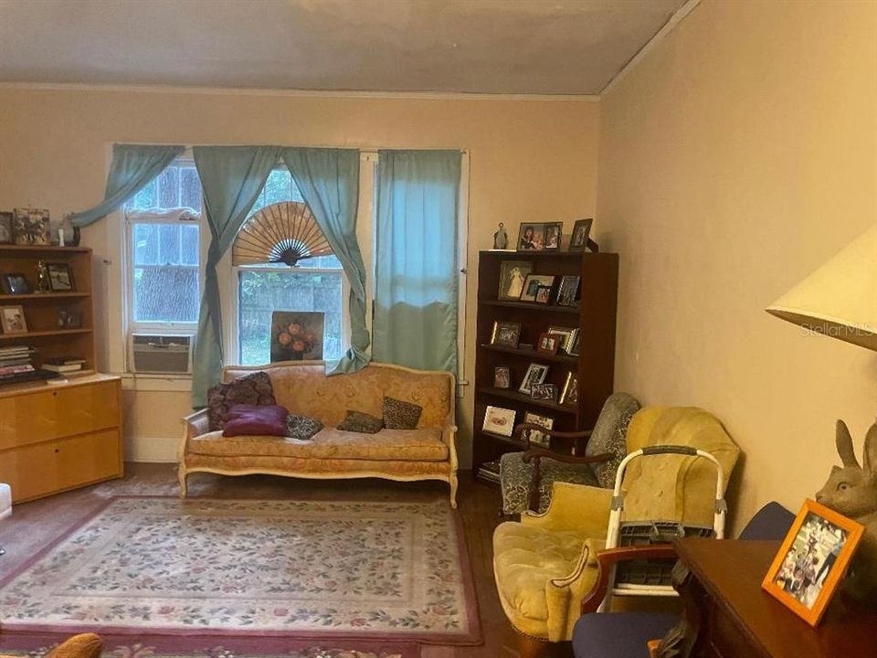 En Venta: $695,000 (3 camas, 3 baños, 3454 Pies cuadrados)