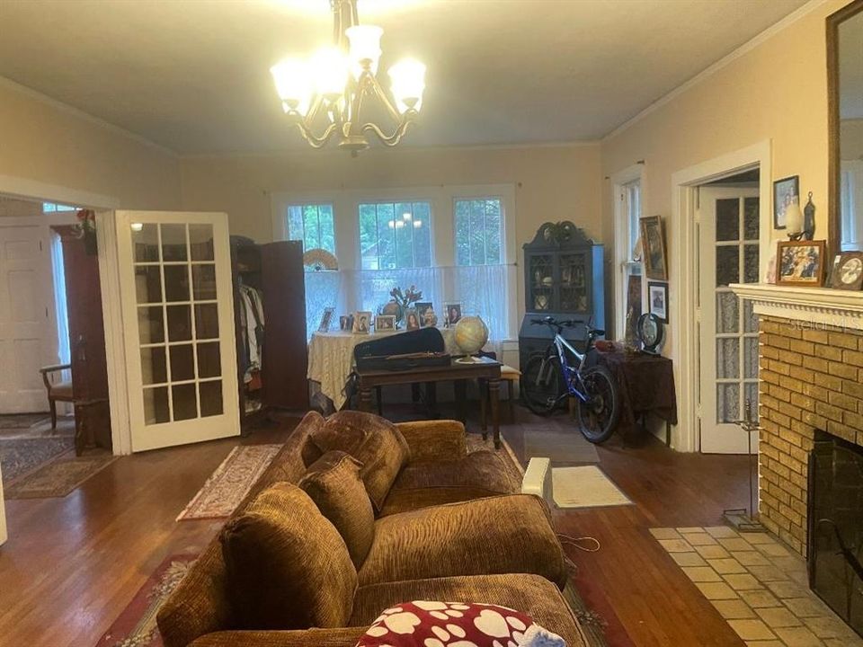 En Venta: $695,000 (3 camas, 3 baños, 3454 Pies cuadrados)