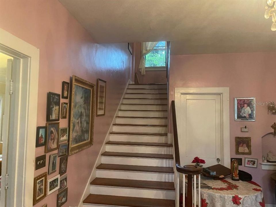 En Venta: $695,000 (3 camas, 3 baños, 3454 Pies cuadrados)