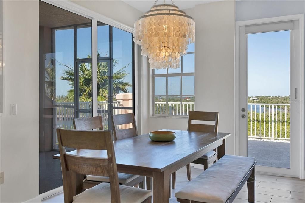 待售: $995,000 (3 贝兹, 3 浴室, 2138 平方英尺)