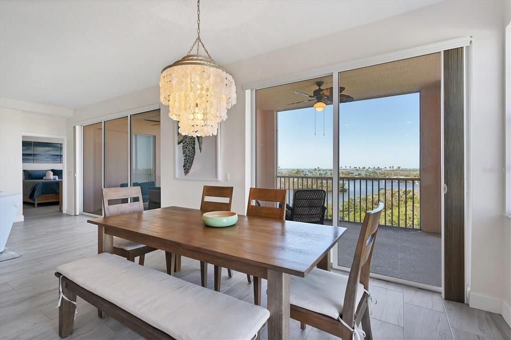 待售: $995,000 (3 贝兹, 3 浴室, 2138 平方英尺)