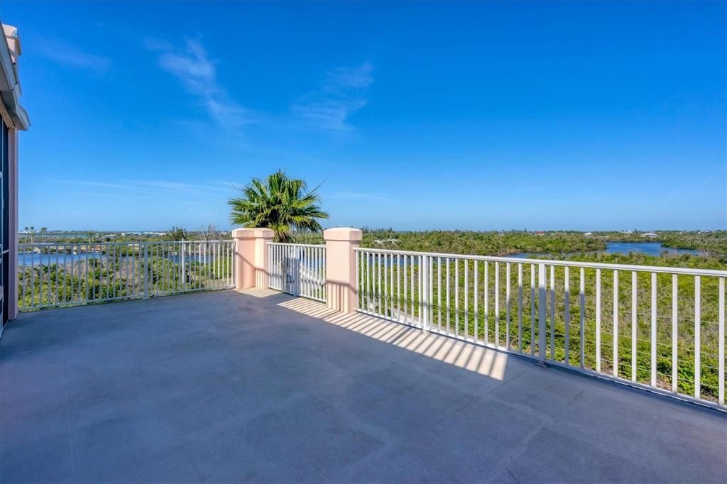 待售: $995,000 (3 贝兹, 3 浴室, 2138 平方英尺)