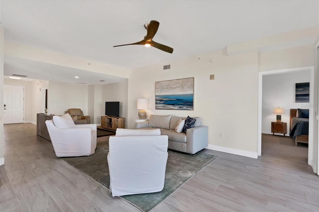 待售: $995,000 (3 贝兹, 3 浴室, 2138 平方英尺)