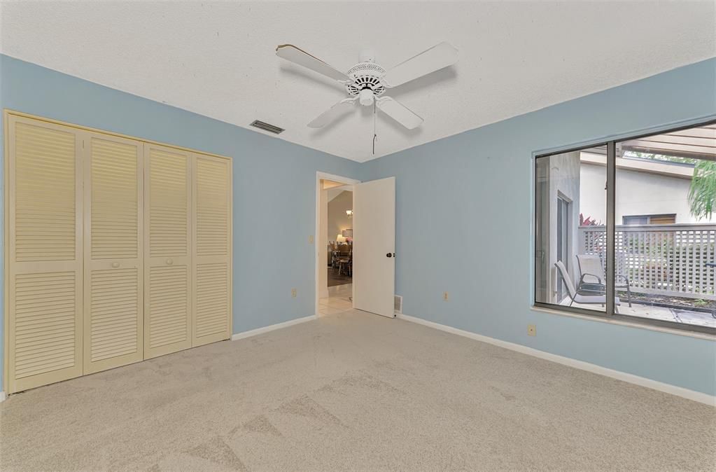 For Sale: $370,000 (2 beds, 2 baths, 1188 Square Feet)