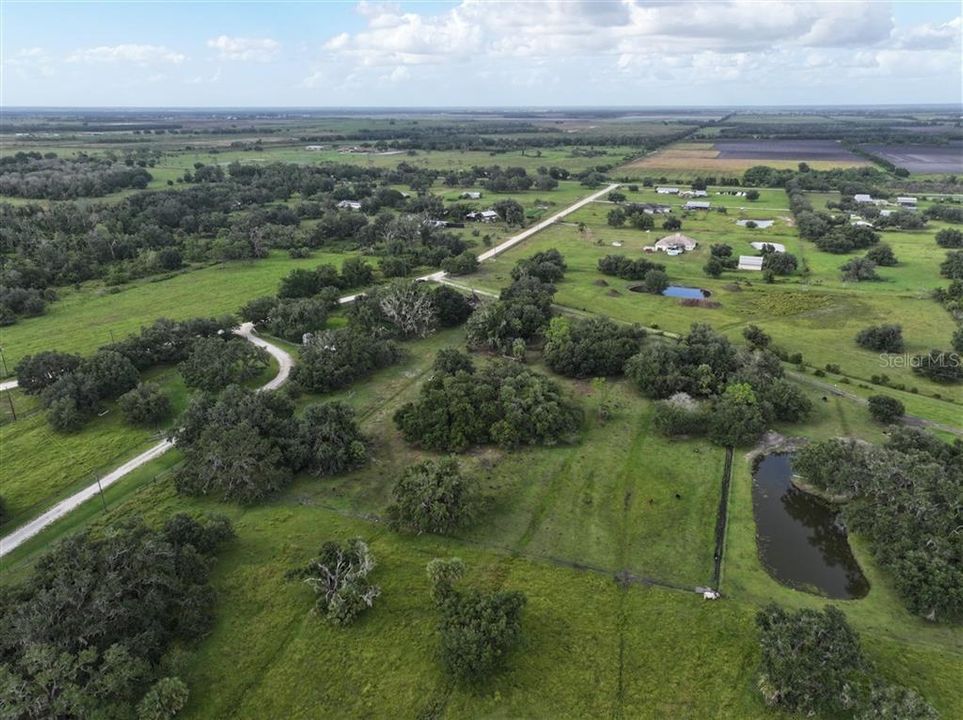 En Venta: $325,000 (5.25 acres)