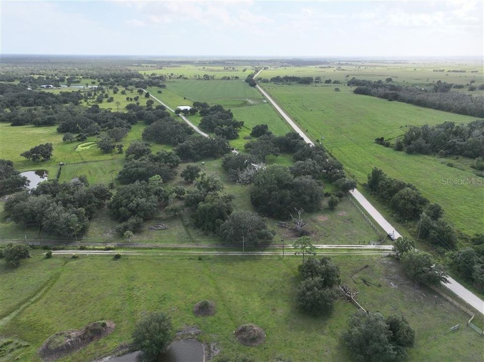 En Venta: $325,000 (5.25 acres)