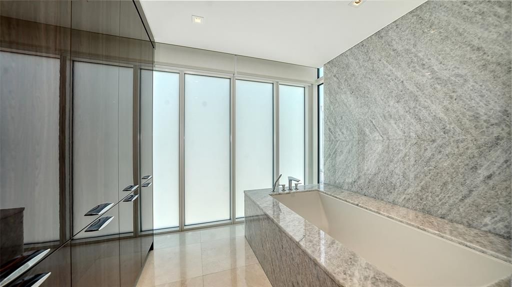 待售: $6,449,000 (4 贝兹, 3 浴室, 4101 平方英尺)