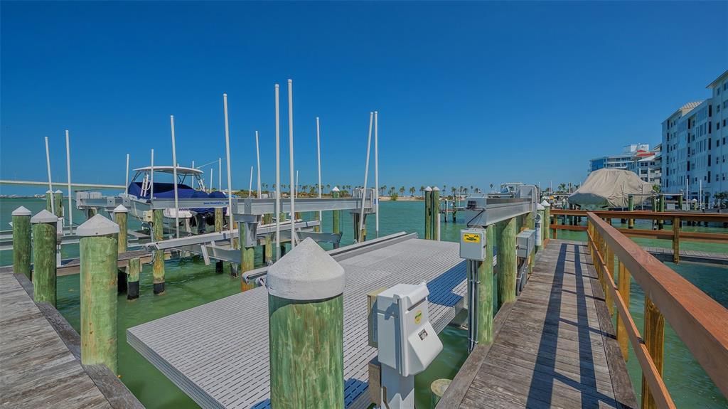 待售: $6,449,000 (4 贝兹, 3 浴室, 4101 平方英尺)