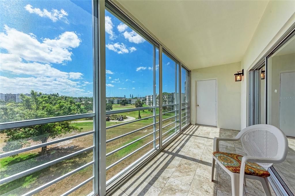 На продажу: $199,000 (2 спален, 2 ванн, 1008 Квадратных фут)