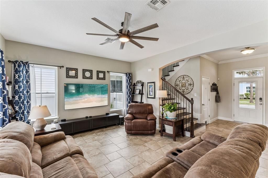 待售: $850,000 (4 贝兹, 3 浴室, 2548 平方英尺)