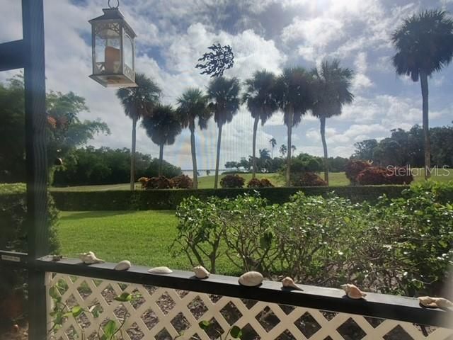 Active With Contract: $137,900 (1 beds, 1 baths, 810 Square Feet)