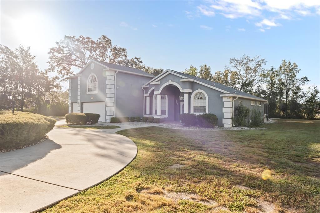 待售: $549,900 (4 贝兹, 3 浴室, 2828 平方英尺)