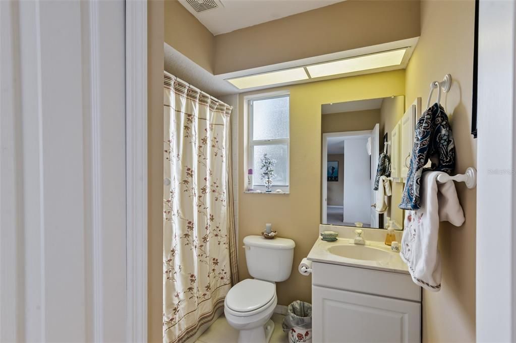 待售: $549,900 (4 贝兹, 3 浴室, 2828 平方英尺)